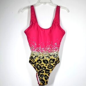Set Pink and Leopard Print One-Piece Swimsuit With Matching Wrap Coverup…